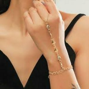 NWT Heart Charmed Mitten Bracelet.